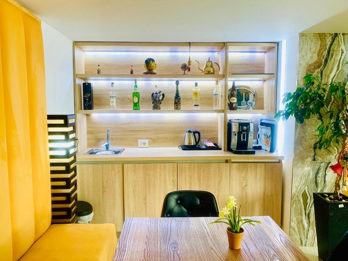Park Hotel Tirana Yzberishti 外观 照片