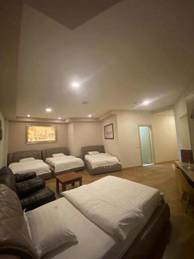 Park Hotel Tirana Yzberishti 外观 照片