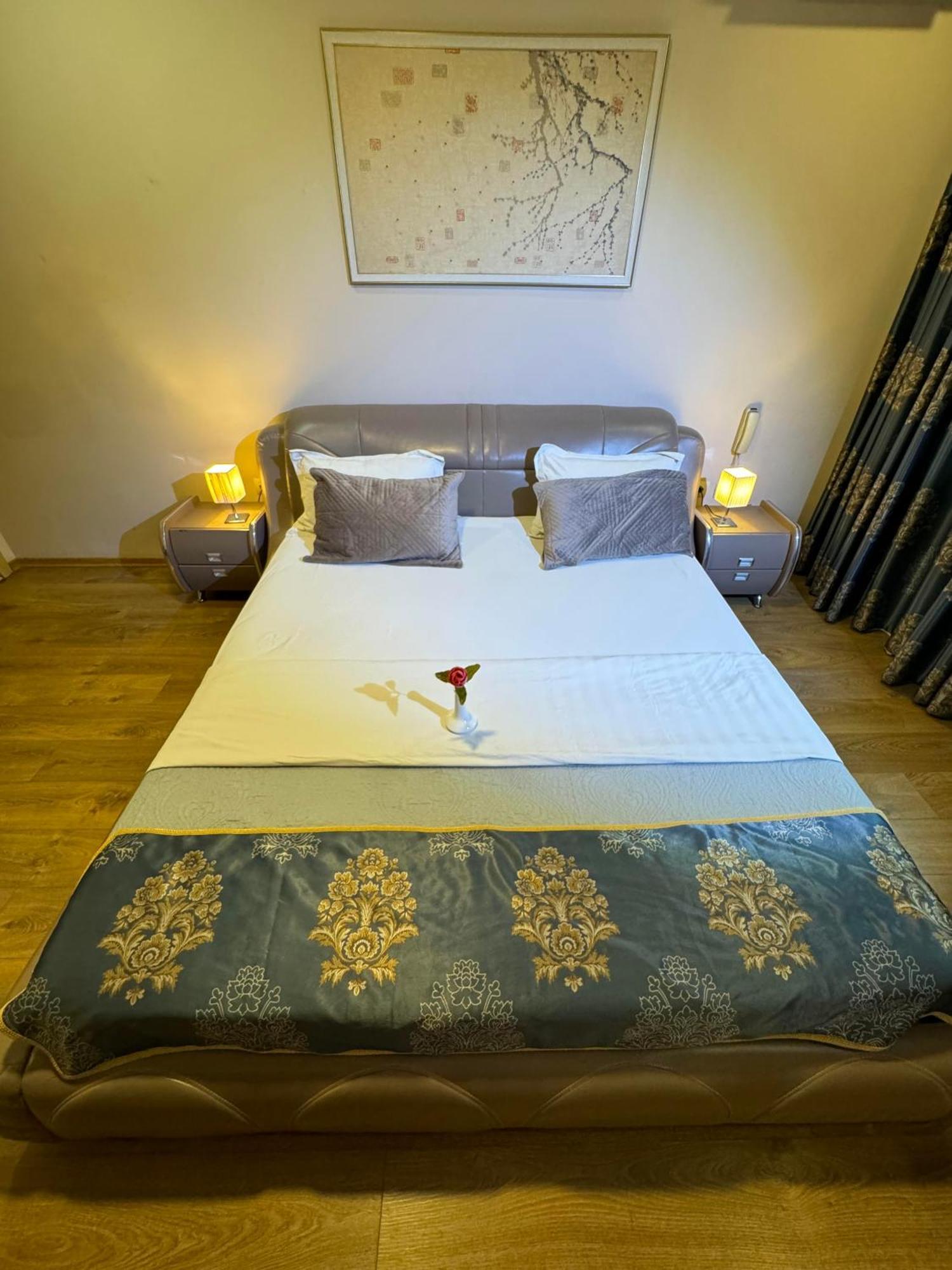 Park Hotel Tirana Yzberishti 外观 照片