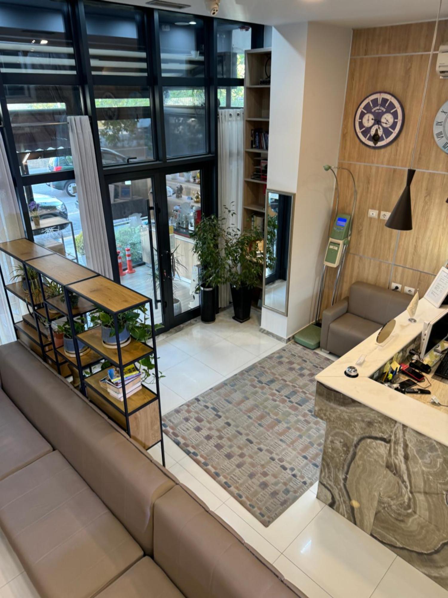 Park Hotel Tirana Yzberishti 外观 照片