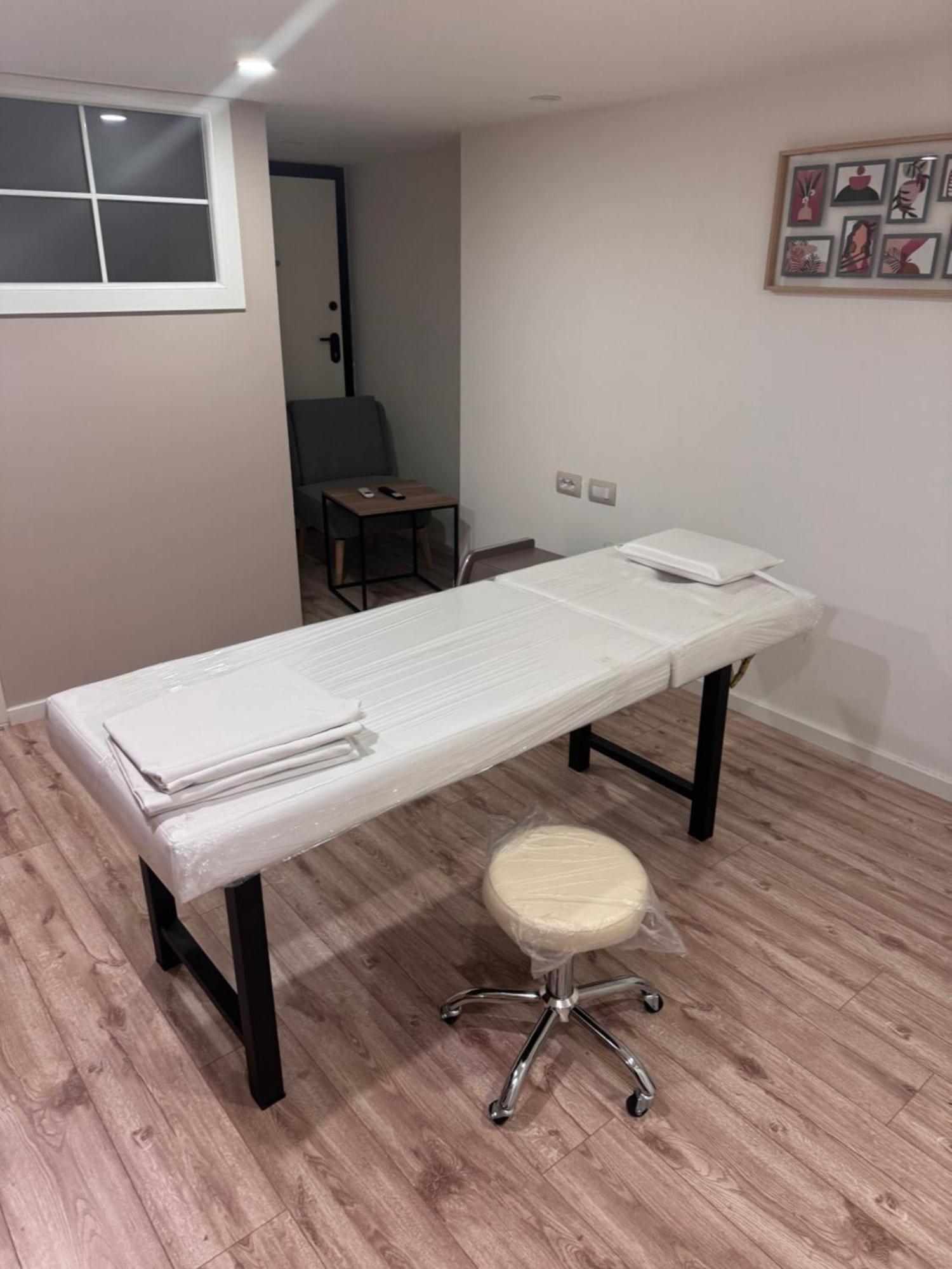 Park Hotel Tirana Yzberishti 外观 照片