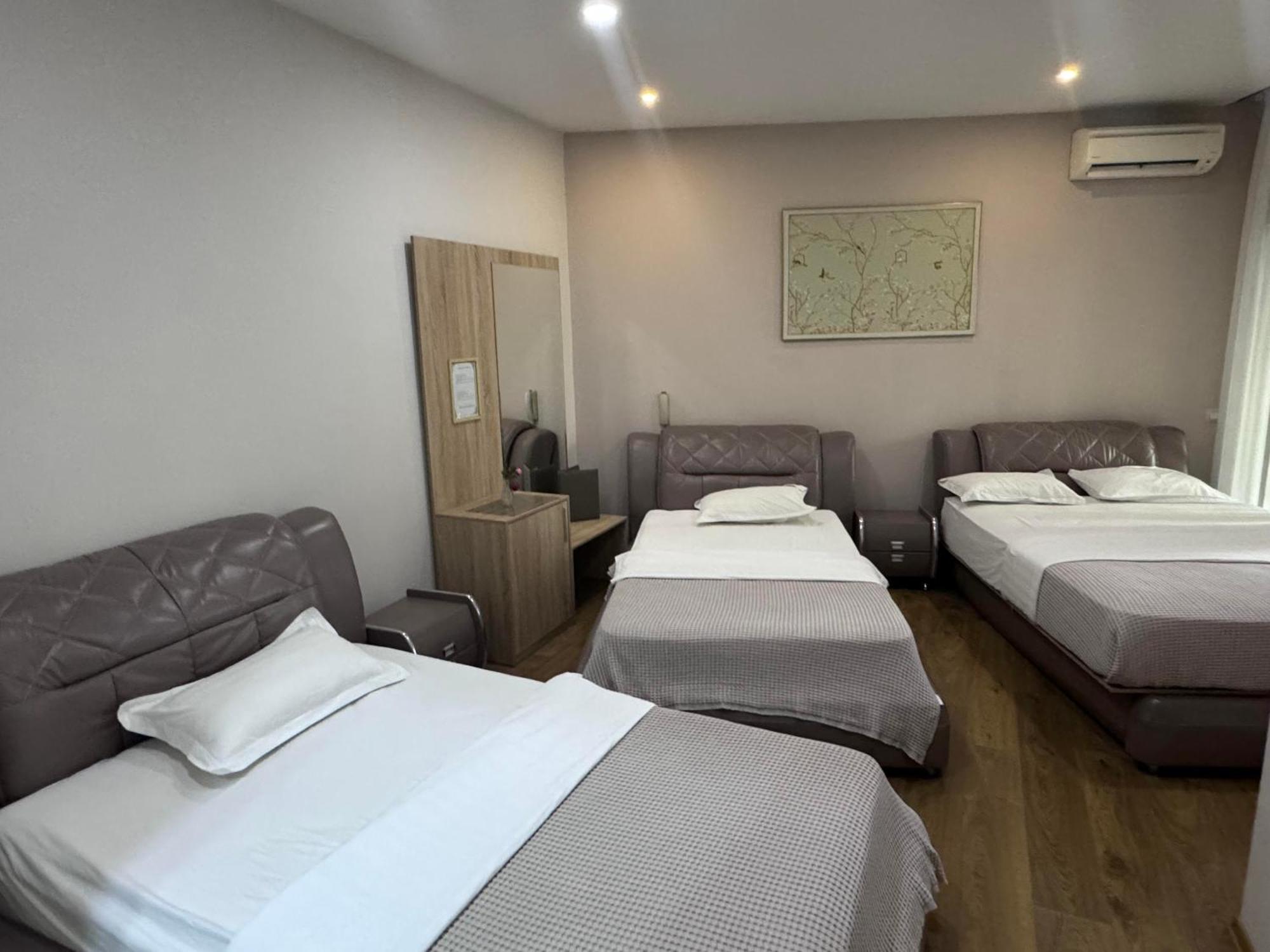Park Hotel Tirana Yzberishti 外观 照片