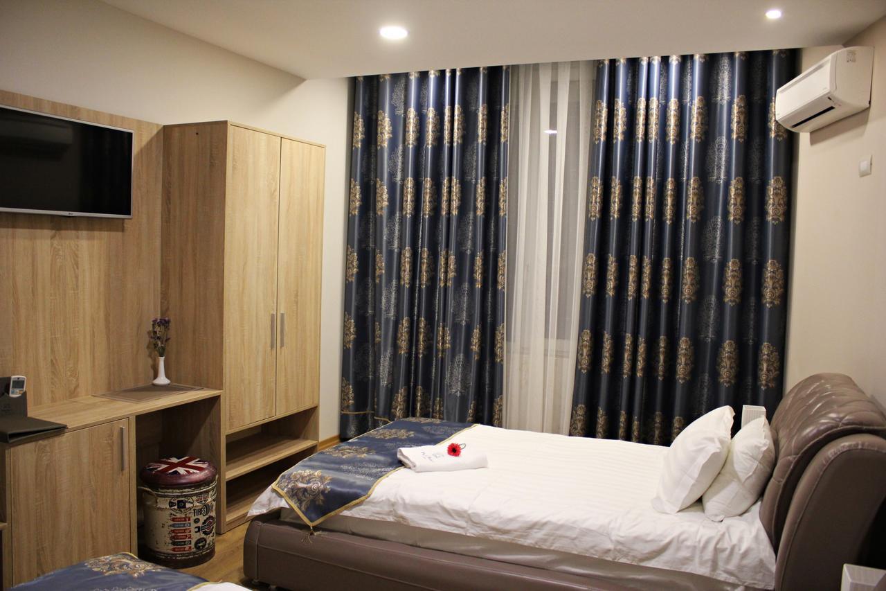 Park Hotel Tirana Yzberishti 外观 照片