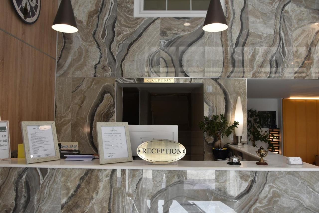 Park Hotel Tirana Yzberishti 外观 照片